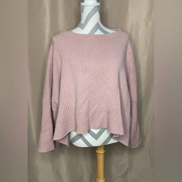 Free People Small Pink Oversized Sweater - Picture 3 of 8